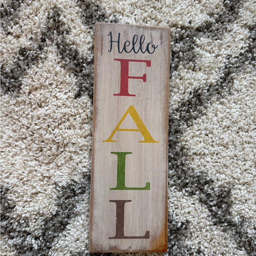 Hello Fall‎ Wooden Sign